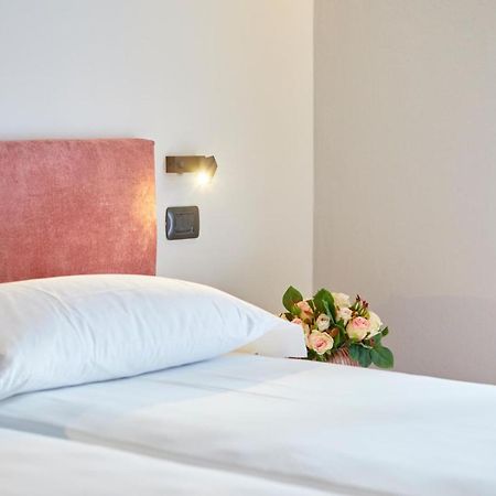 Residenza Ai Ferrari Apartment Riva del Garda Ngoại thất bức ảnh