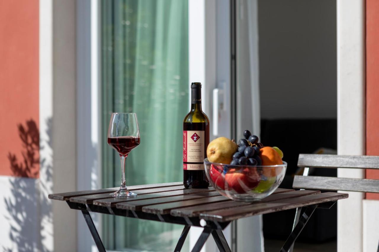 Residenza Ai Ferrari Apartment Riva del Garda Ngoại thất bức ảnh