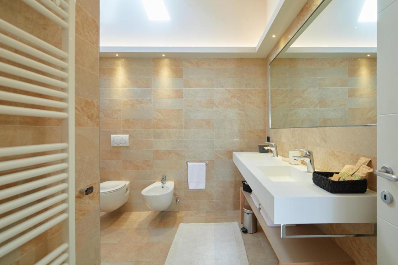 Residenza Ai Ferrari Apartment Riva del Garda Ngoại thất bức ảnh